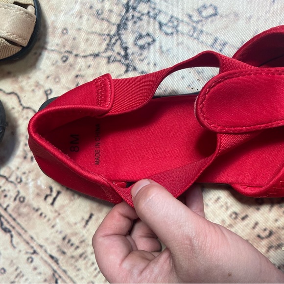 Lot of 3 pairs Dr. Leonard's Spandex Sandals Women's Red Tan and Navy Size 8M - Picture 3 of 3